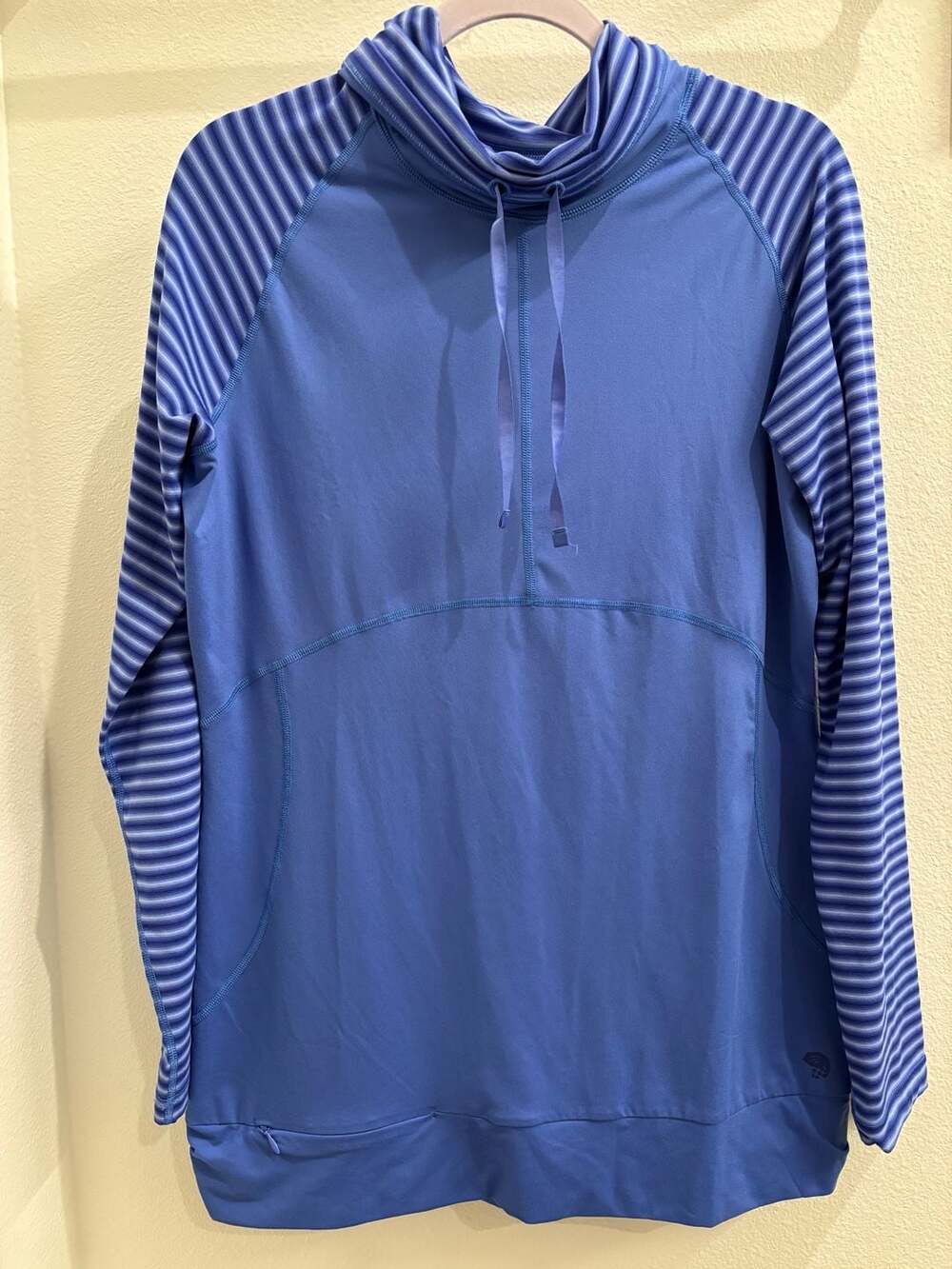 Mountain Hardwear Cowl Neck Hoodie Size L